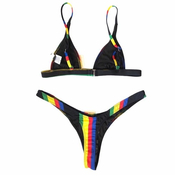 [Ris-K] Two Piece Island Vibes Bikini - Picture 3 of 7